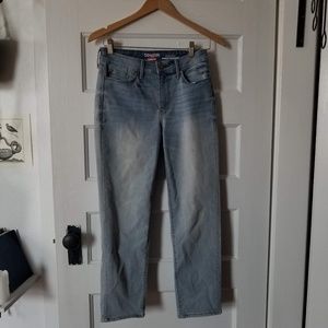 Denizen High Rise Straight Leg Jeans